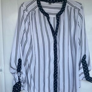 Zac & Rachel White and Black 3/4 Sleeve Buttoned Blouse